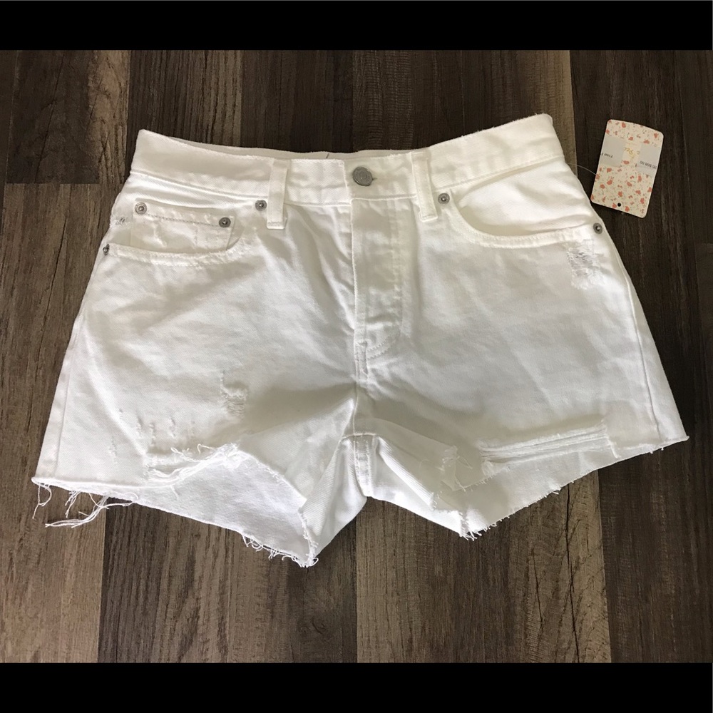 Free People Cut Off Denim Shorts Size 26 NWT - Picture 1 of 4